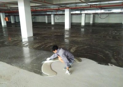环氧树脂地坪漆施工工艺详解 打造坚固耐磨的工业与商业地面